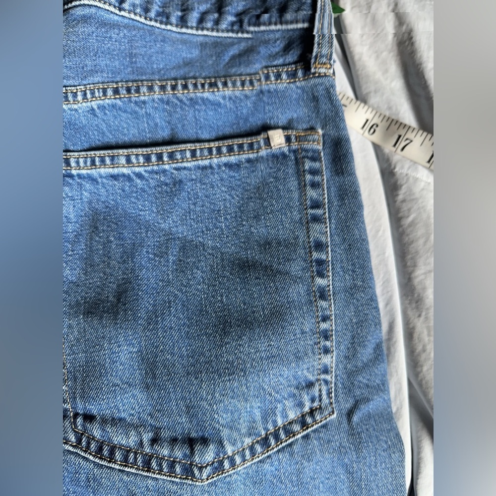 Women’s Everlane Size 28 Summer Slouch Jean. VGUC. Medium wash.Button fly! - Picture 9 of 16